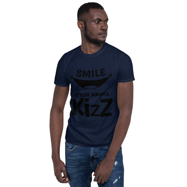 Basic-T-Shirt "Smile if you wanna Kizz"