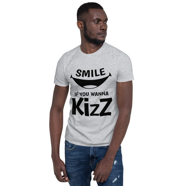 Basic-T-Shirt "Smile if you wanna Kizz"