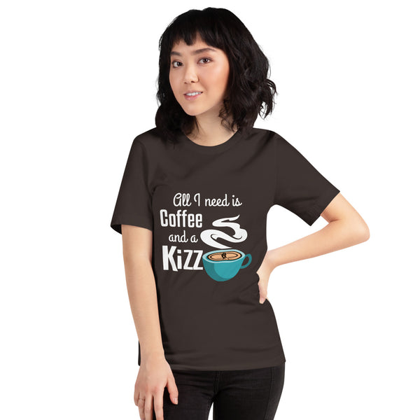 Premium-T-Shirt "All I need is coffee and a Kizz"